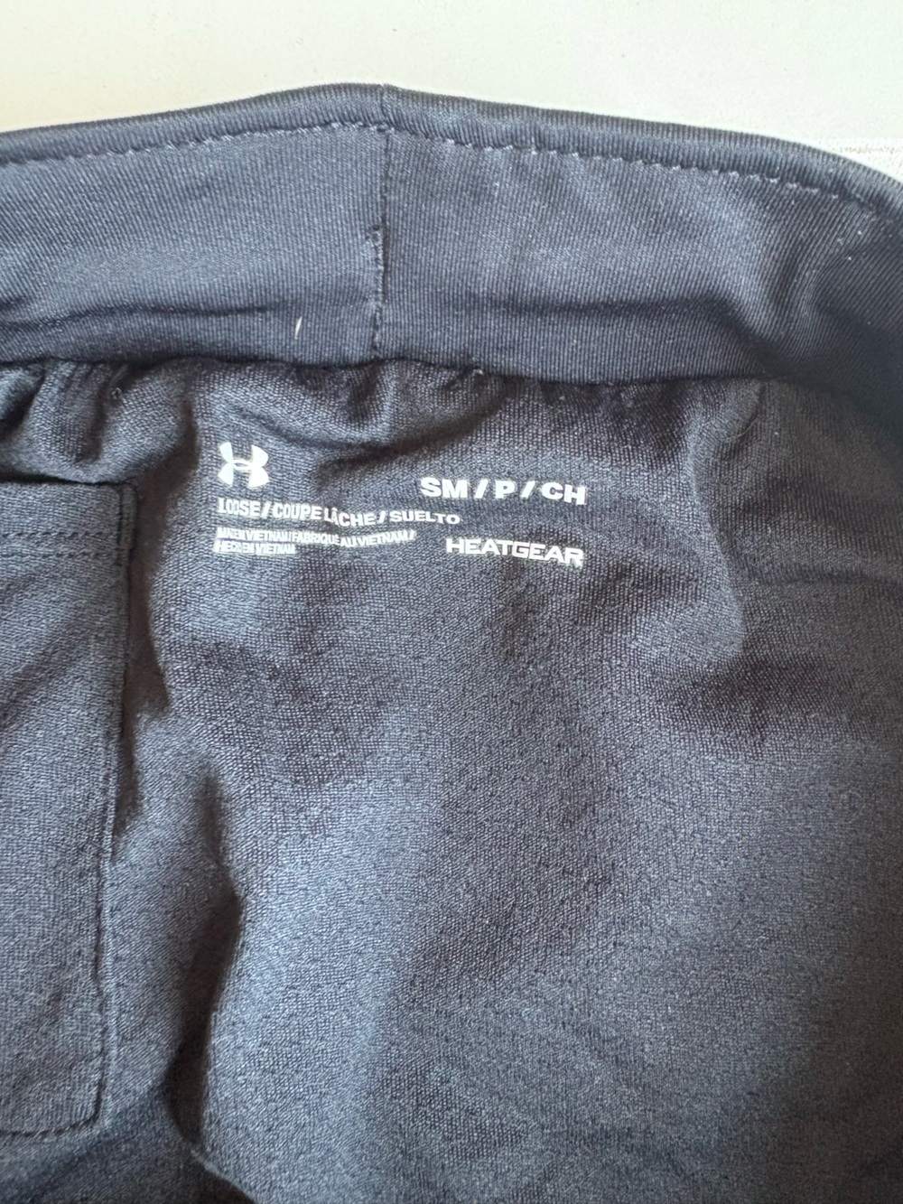 Under Armour Women’s Running Shorts Heat Gear Size Small - Picture 4 of 6